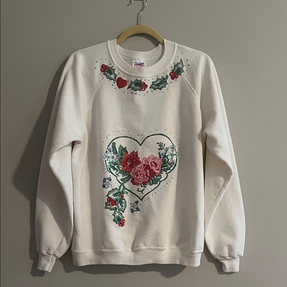 Sweaters - Vintage 1980’s Christmas Theme White Sweatshirt